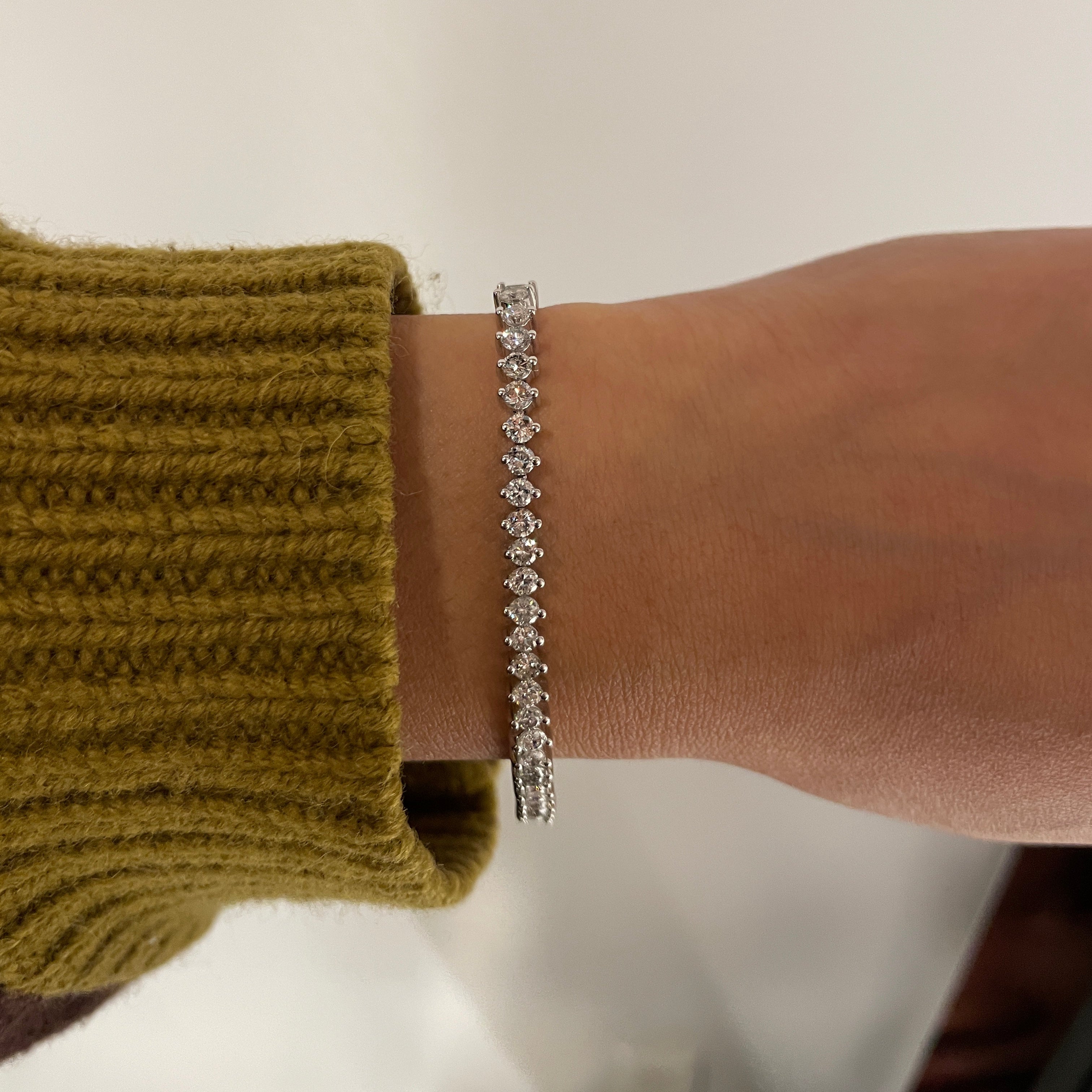 AIMÉ 5.48 CRTS TENNIS BRACELET