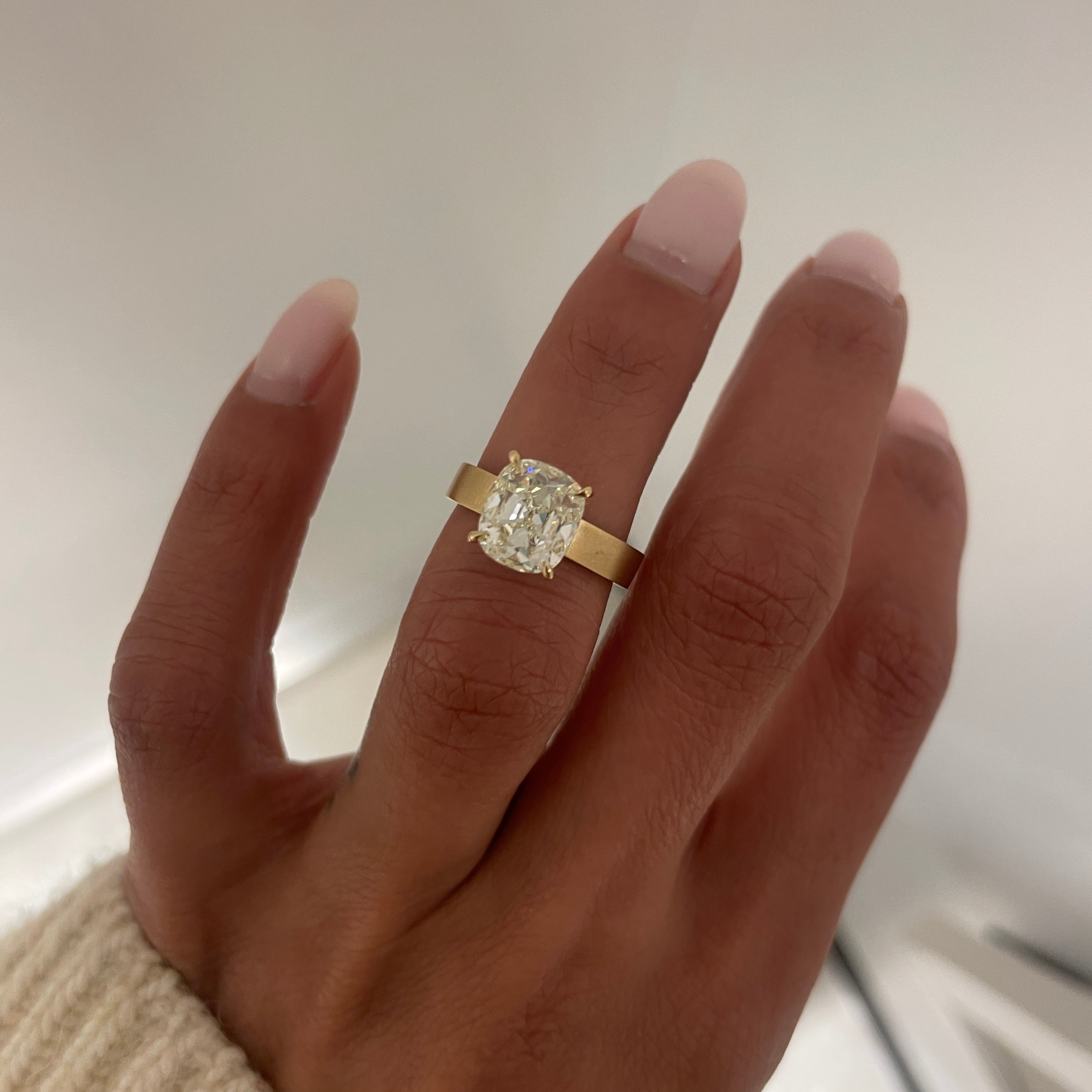 BESPOKE SELENE RING