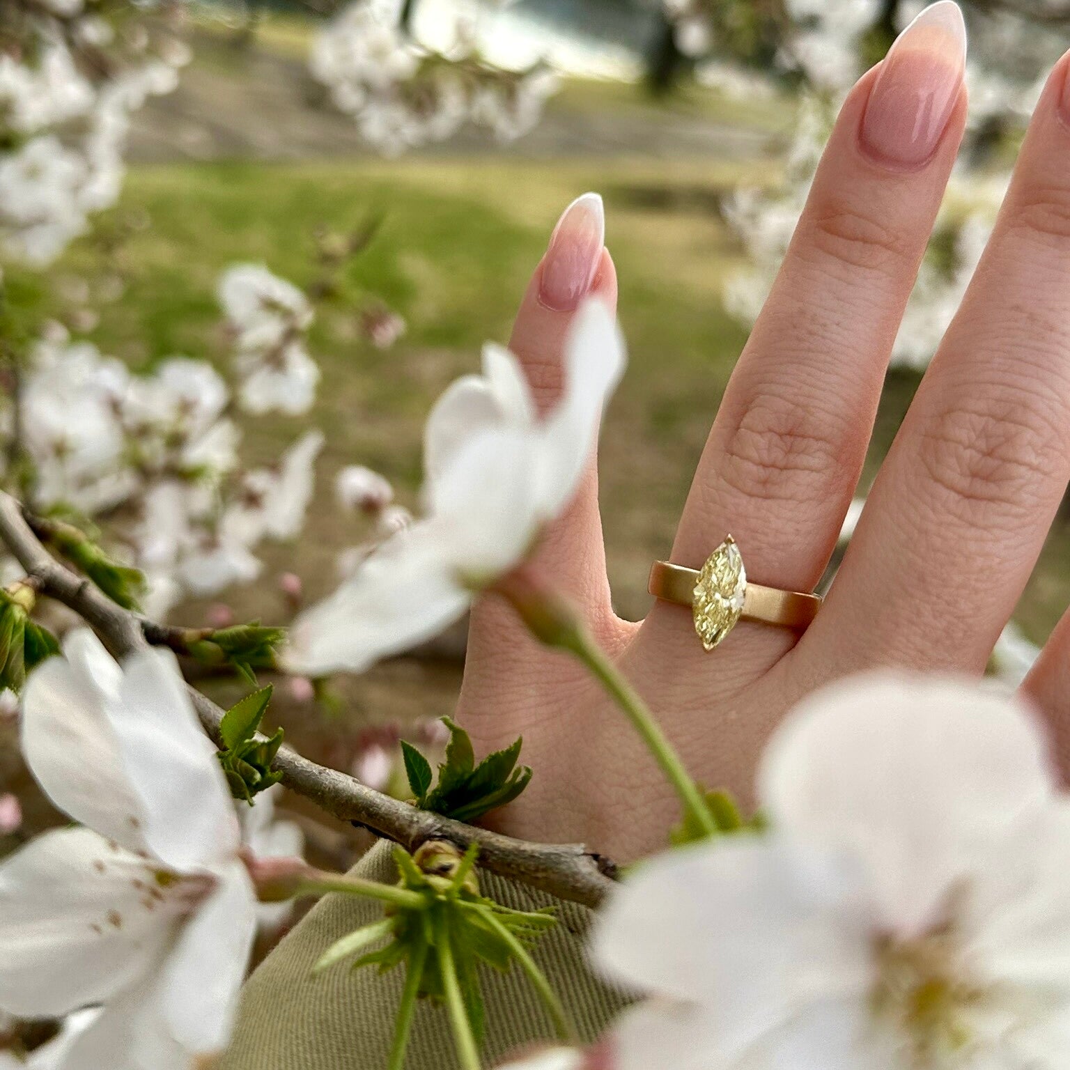 BESPOKE MARQUISE SELENE