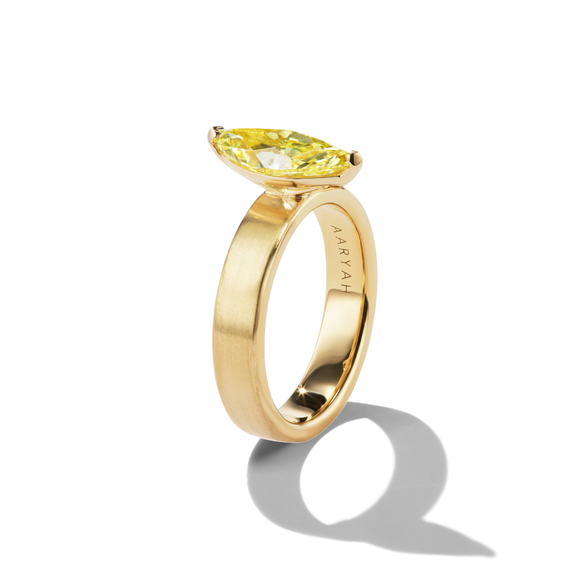 BESPOKE MARQUISE SELENE