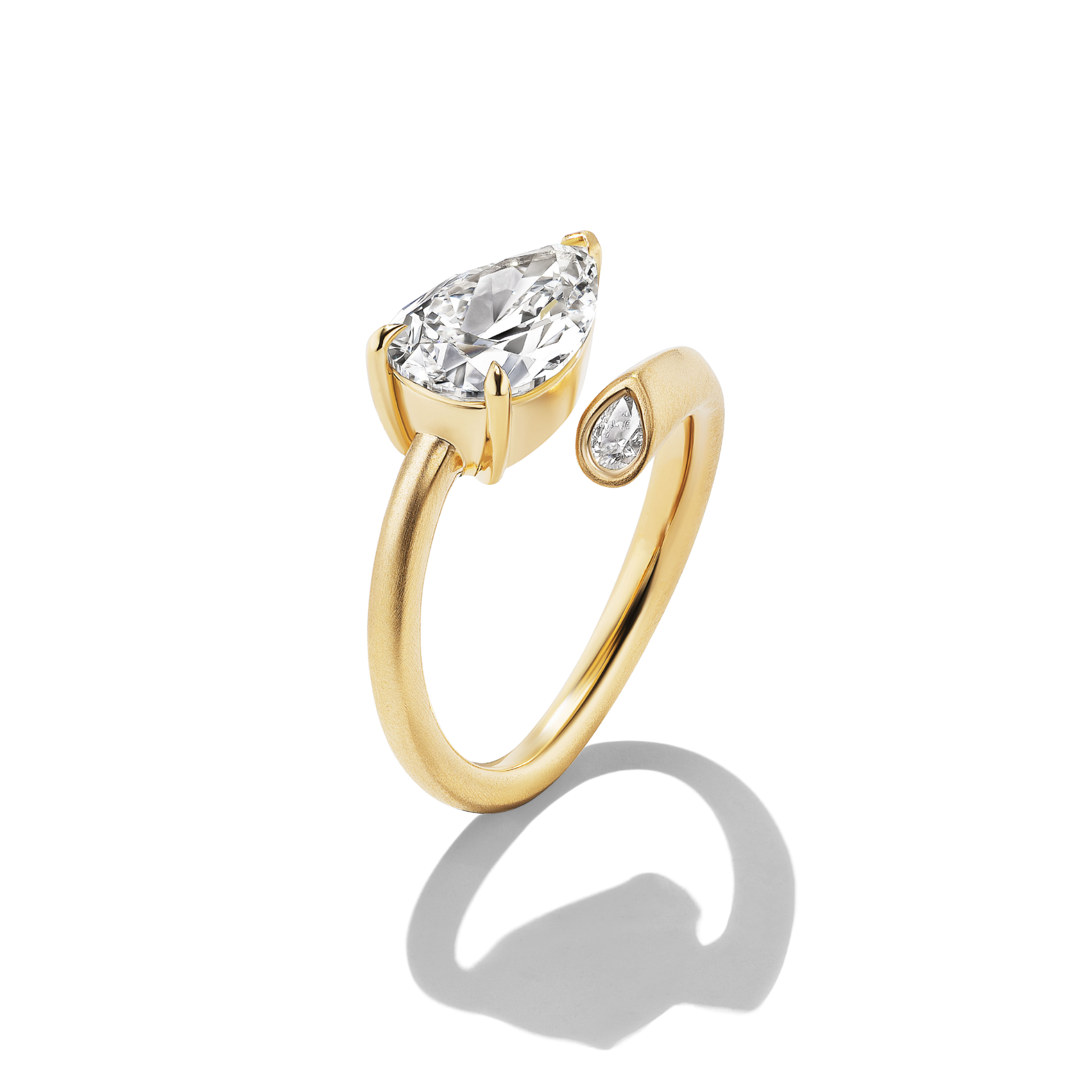 BESPOKE PEAR PRISCILLA