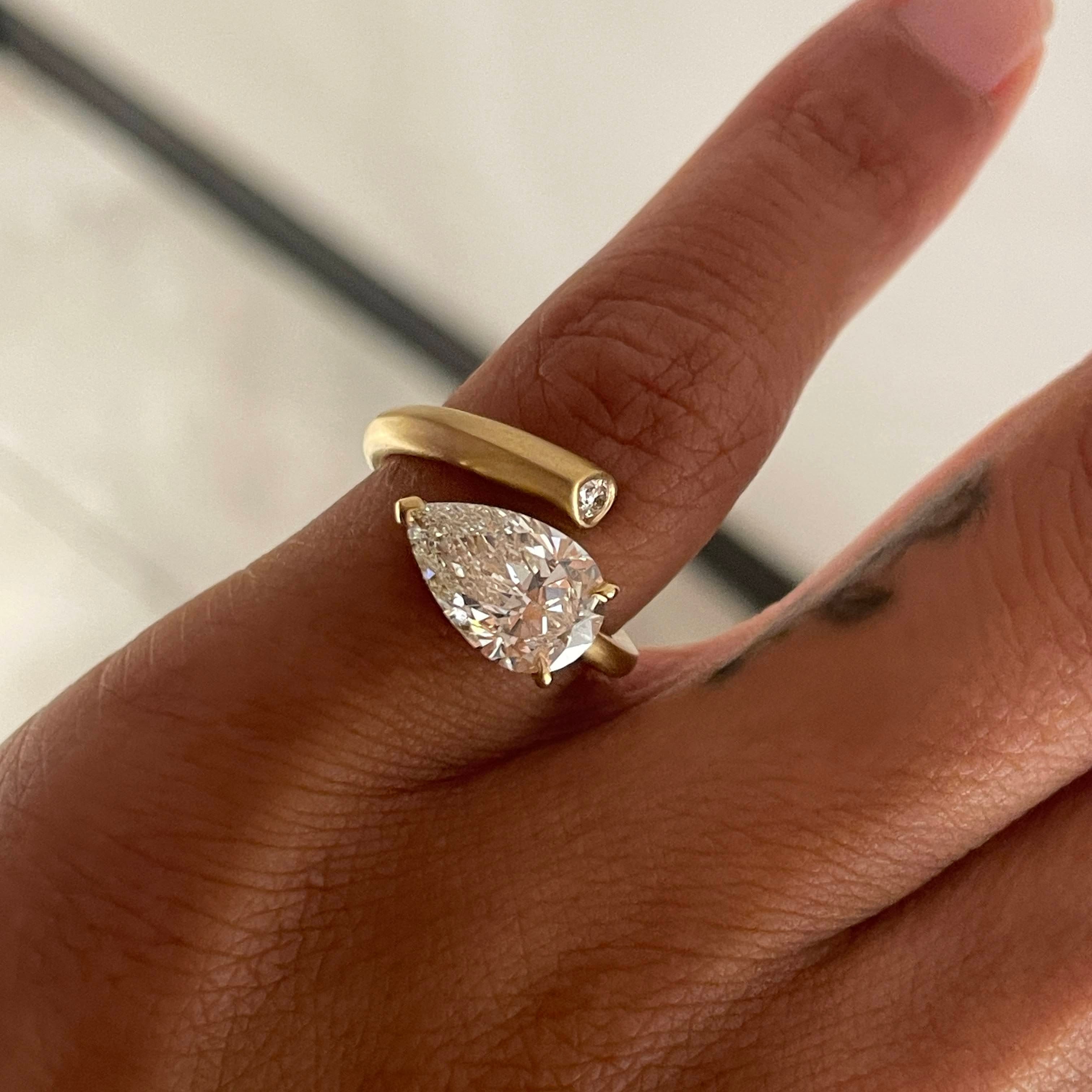 BESPOKE PEAR PRISCILLA RING