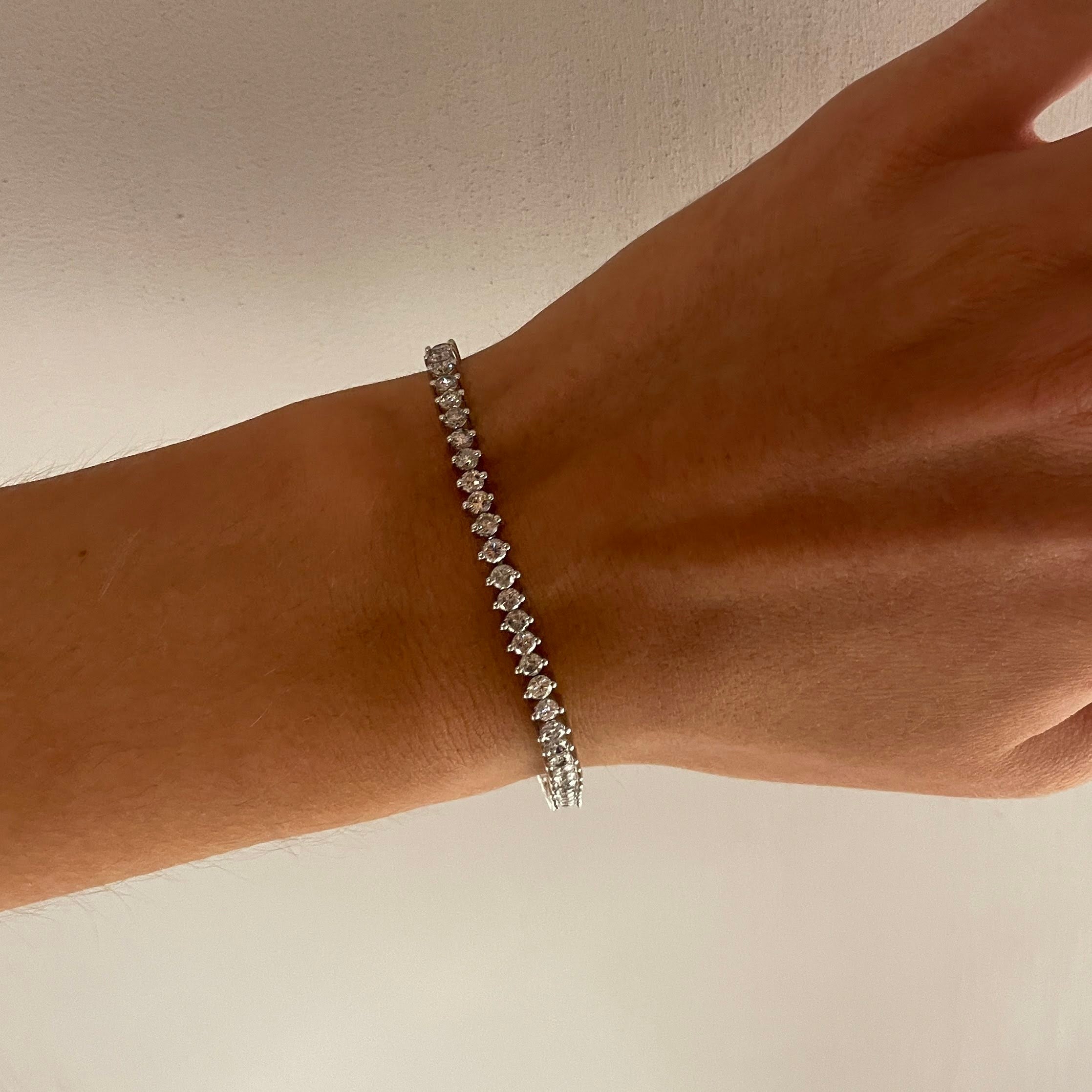 AIMÉ 5.48 CRTS TENNIS BRACELET