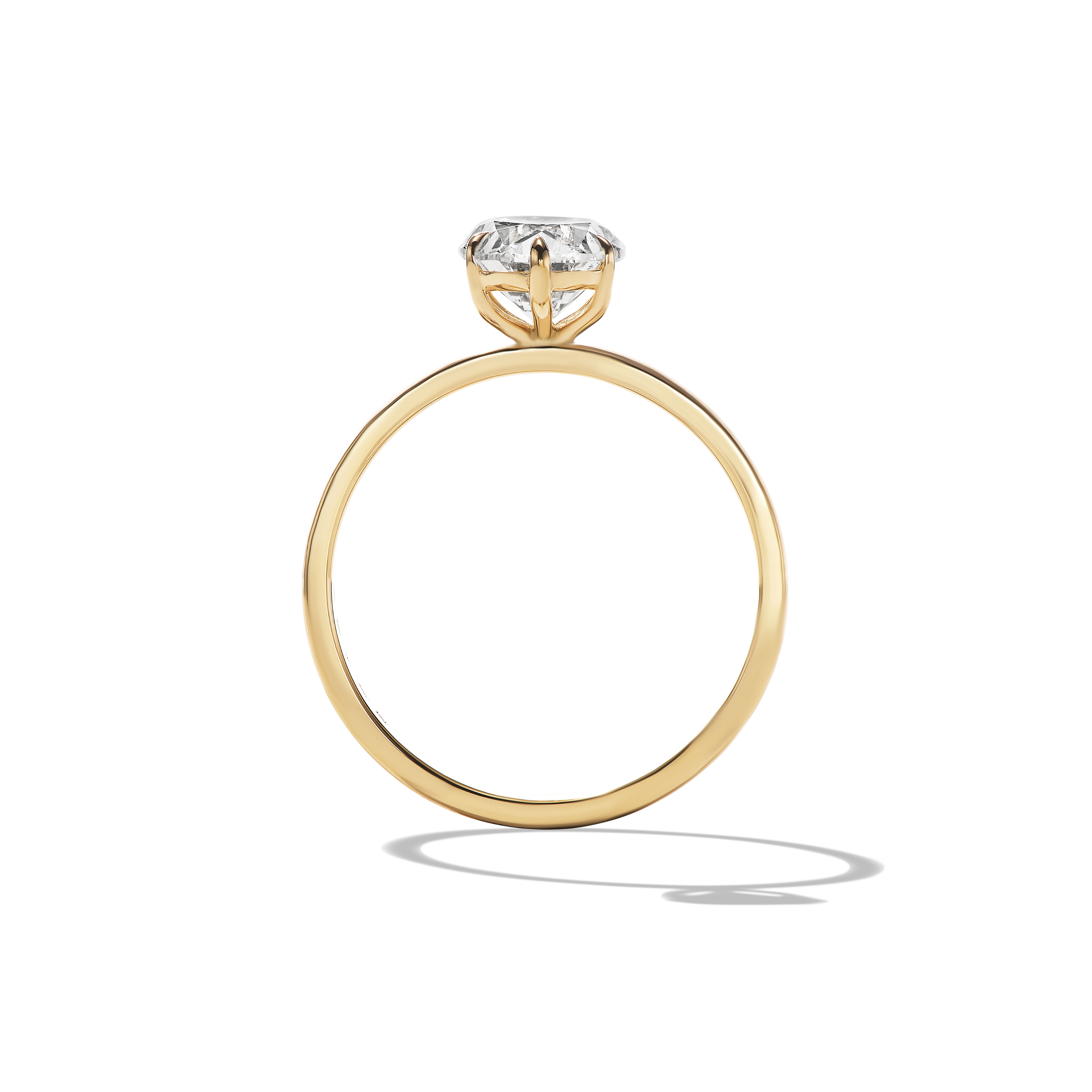 BESPOKE SELENE WITH OVAL DIAMOND