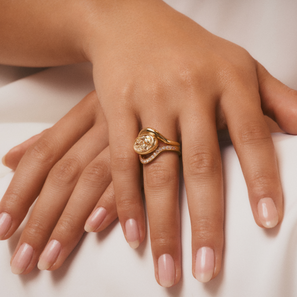 NUDE DIAMONDS™ - DEEPA 3.28 with wedding ban, on model