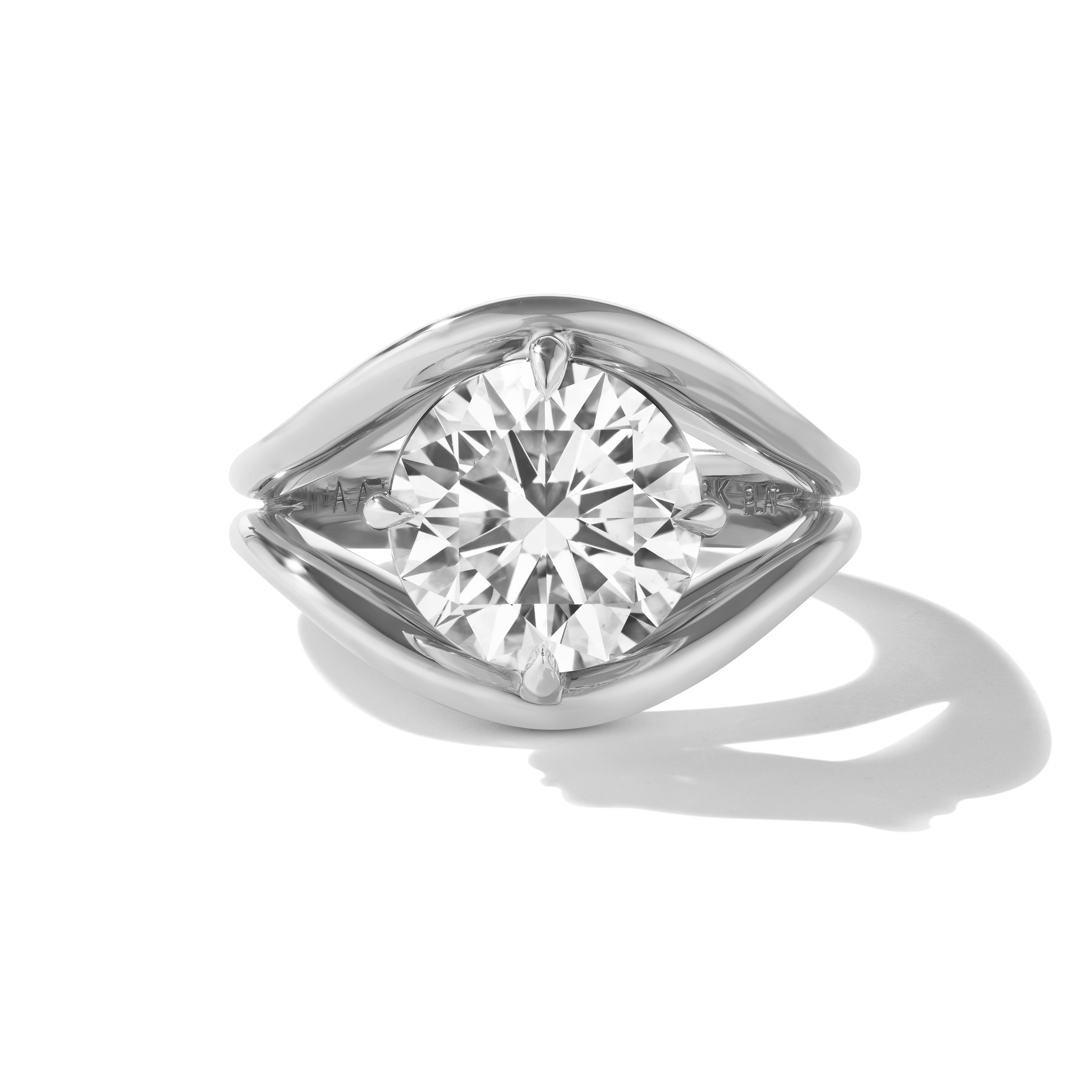 BESPOKE ROUND DIAMOND SPLIT SHANK RING