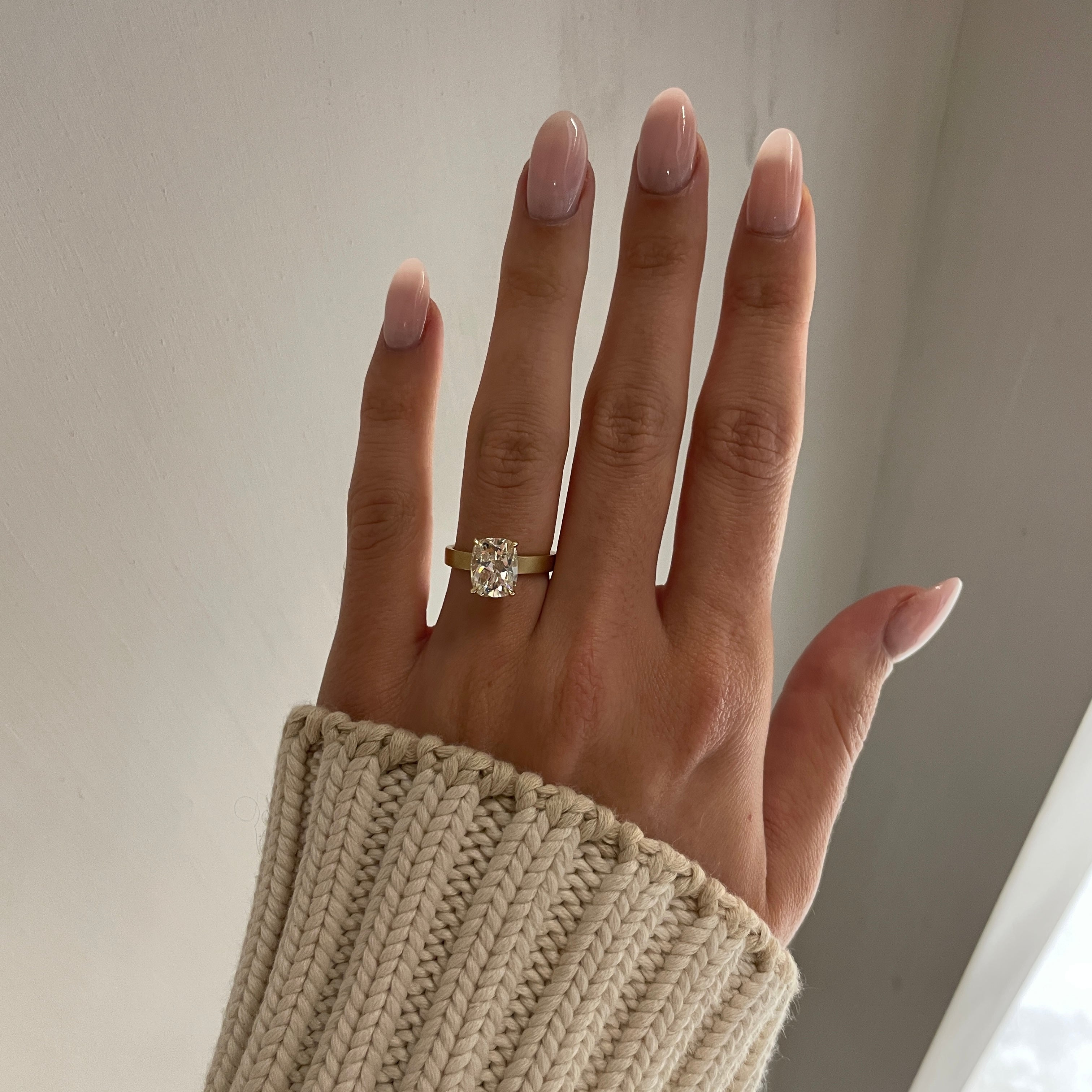 SELENE 2.59 CUSHION RING