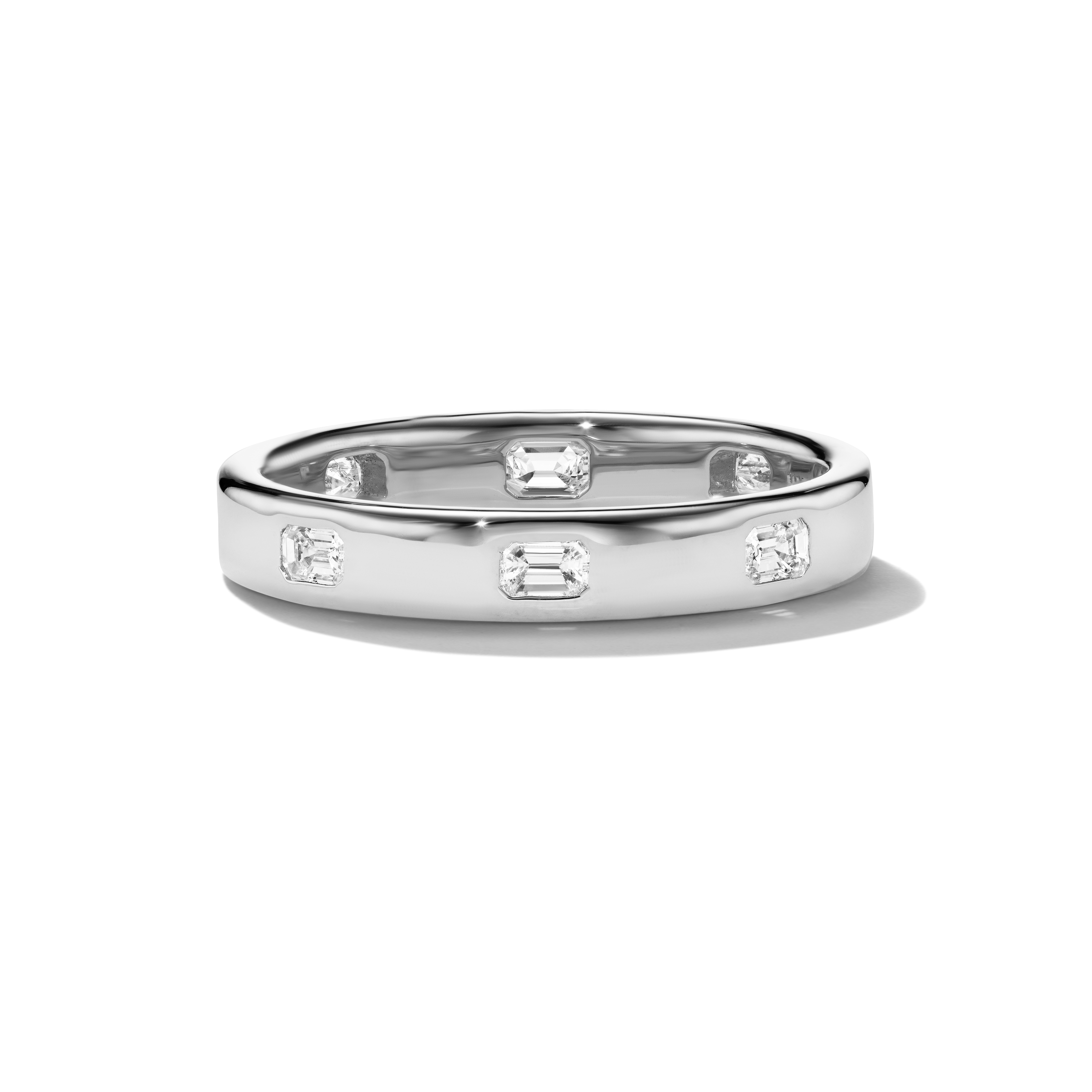 VESTA EMERALD CUT BAND