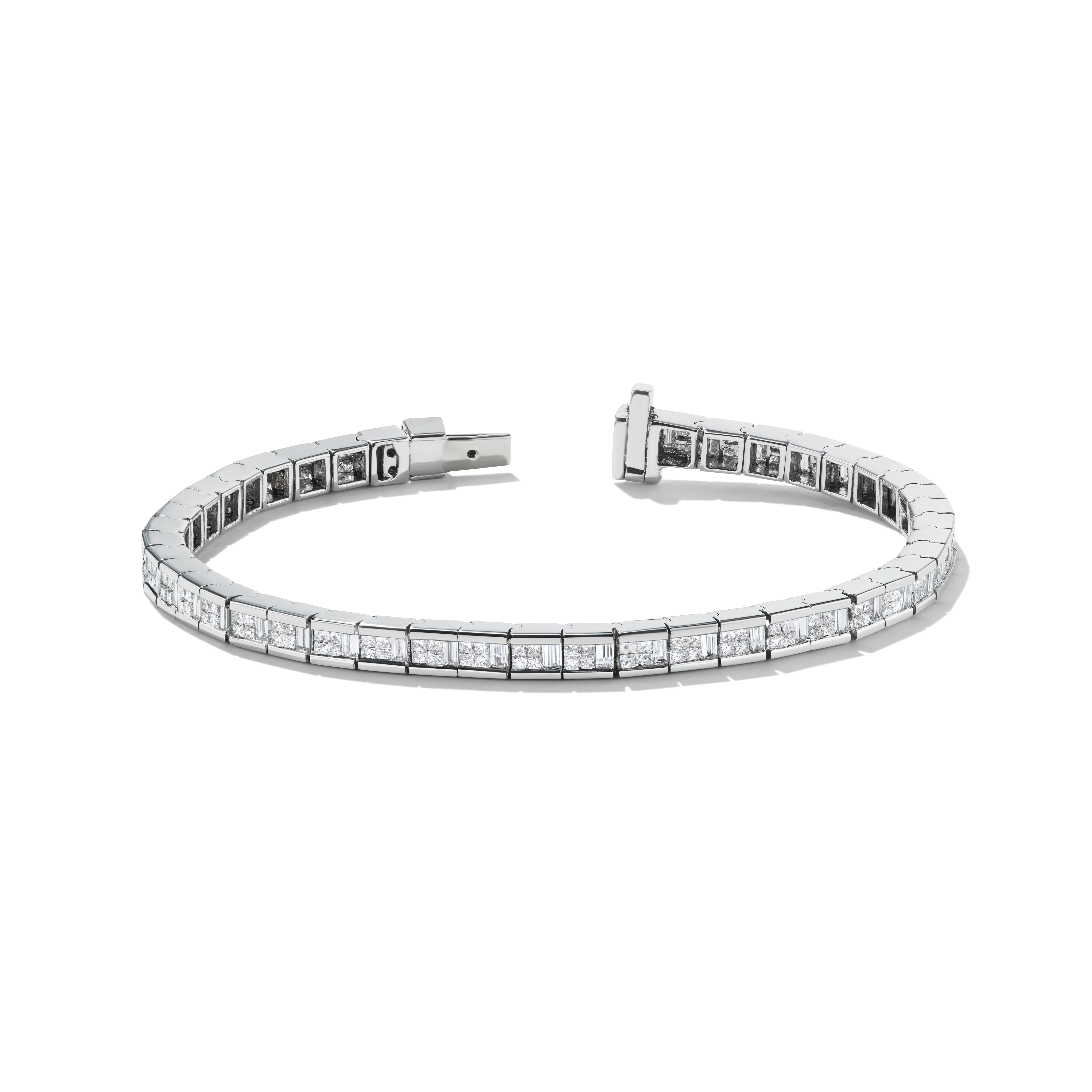 ALYCIA 4.37 CRTS TENNIS BRACELET