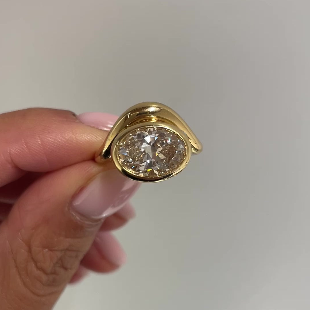 NUDE DIAMONDS™ - DEEPA 3.28, close up