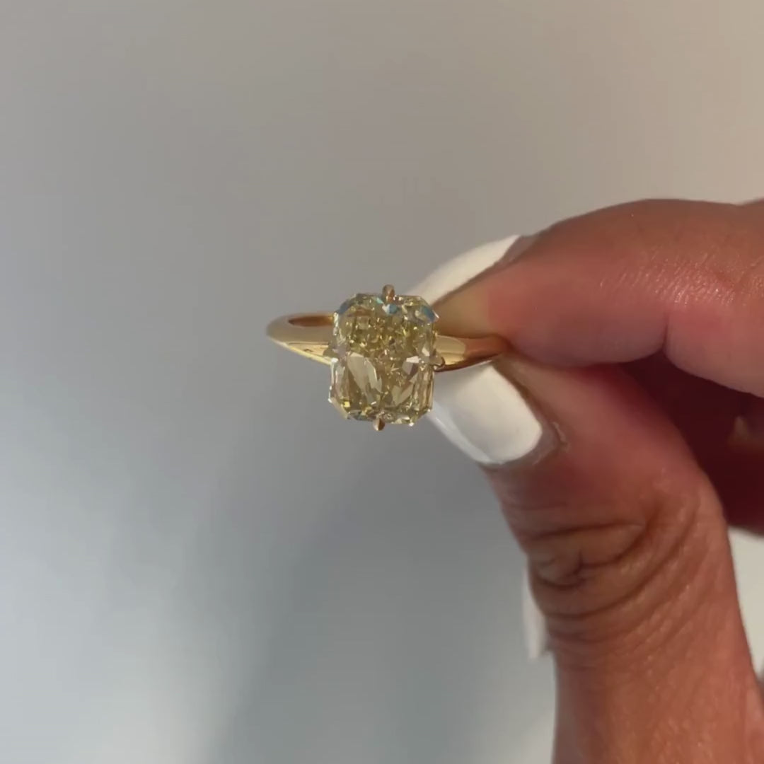 *NEW* Mae III Ring