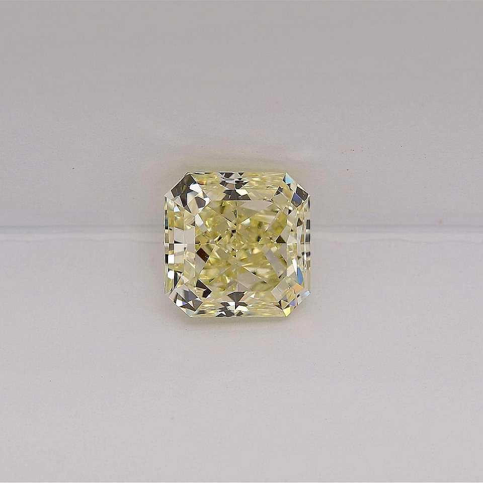 3.25 CRT YZ VS2 RADIANT CUT DIAMOND