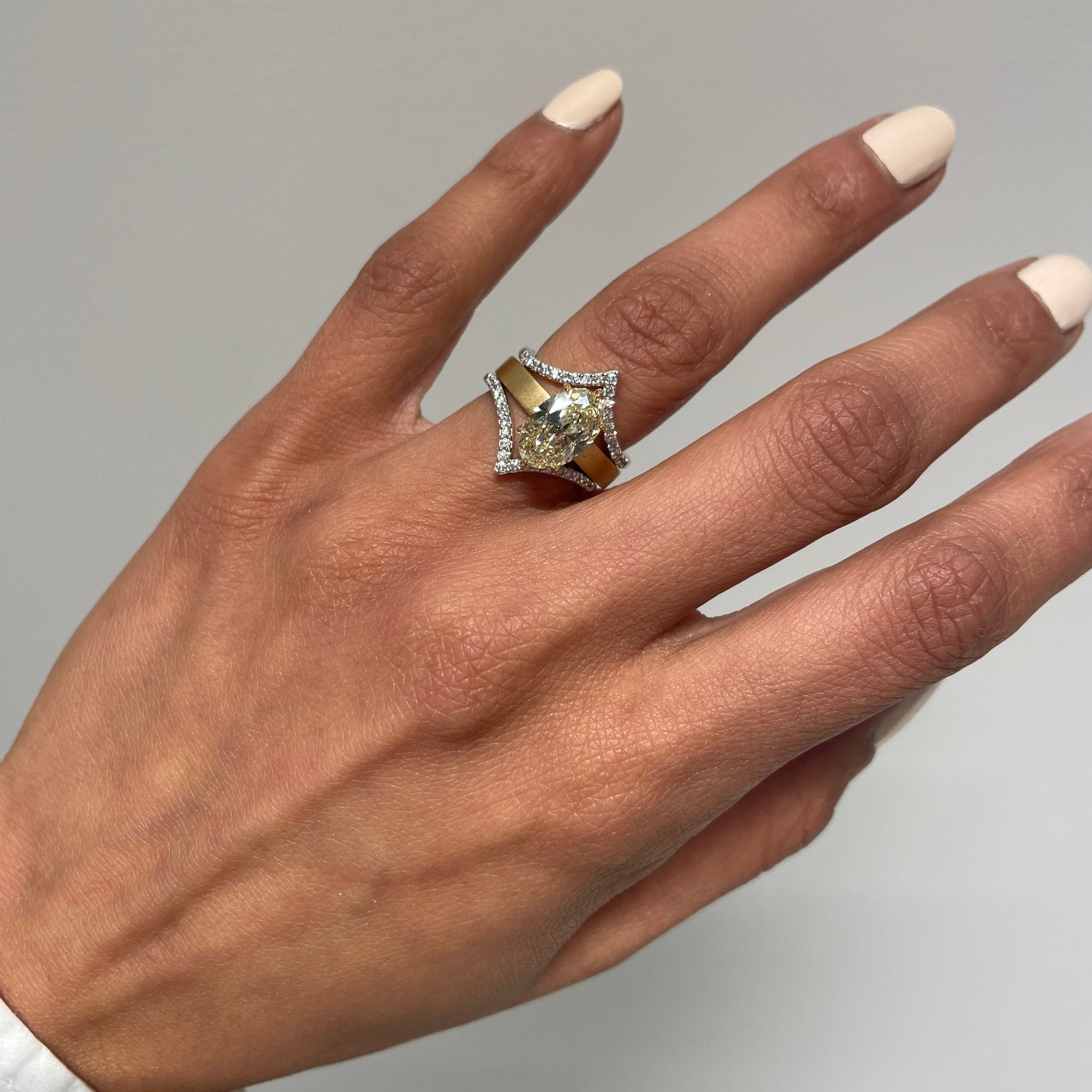 TIA CHEVRON RING