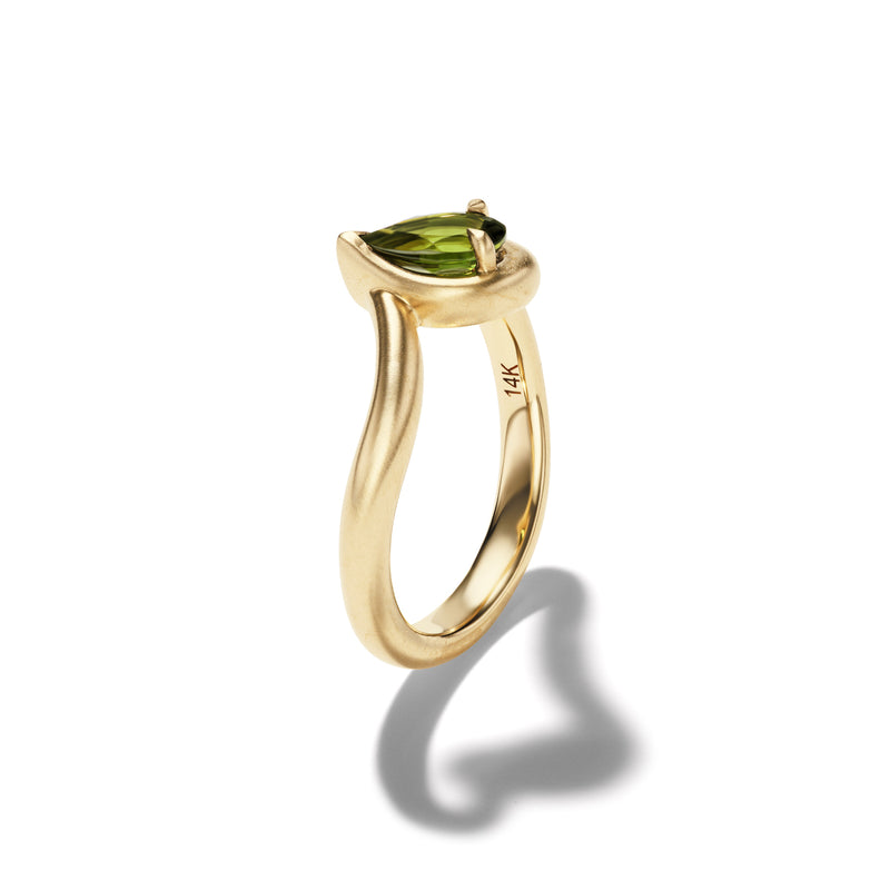 BB Thelma-Green Tourmaline, yellow gold