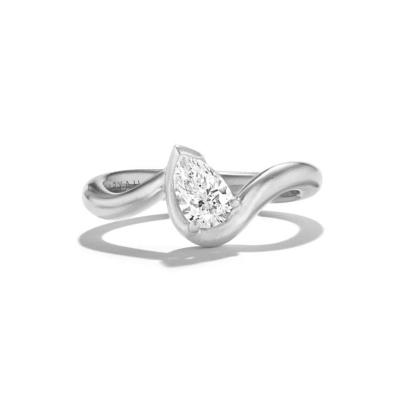 BB THELMA White Diamond in Platinum