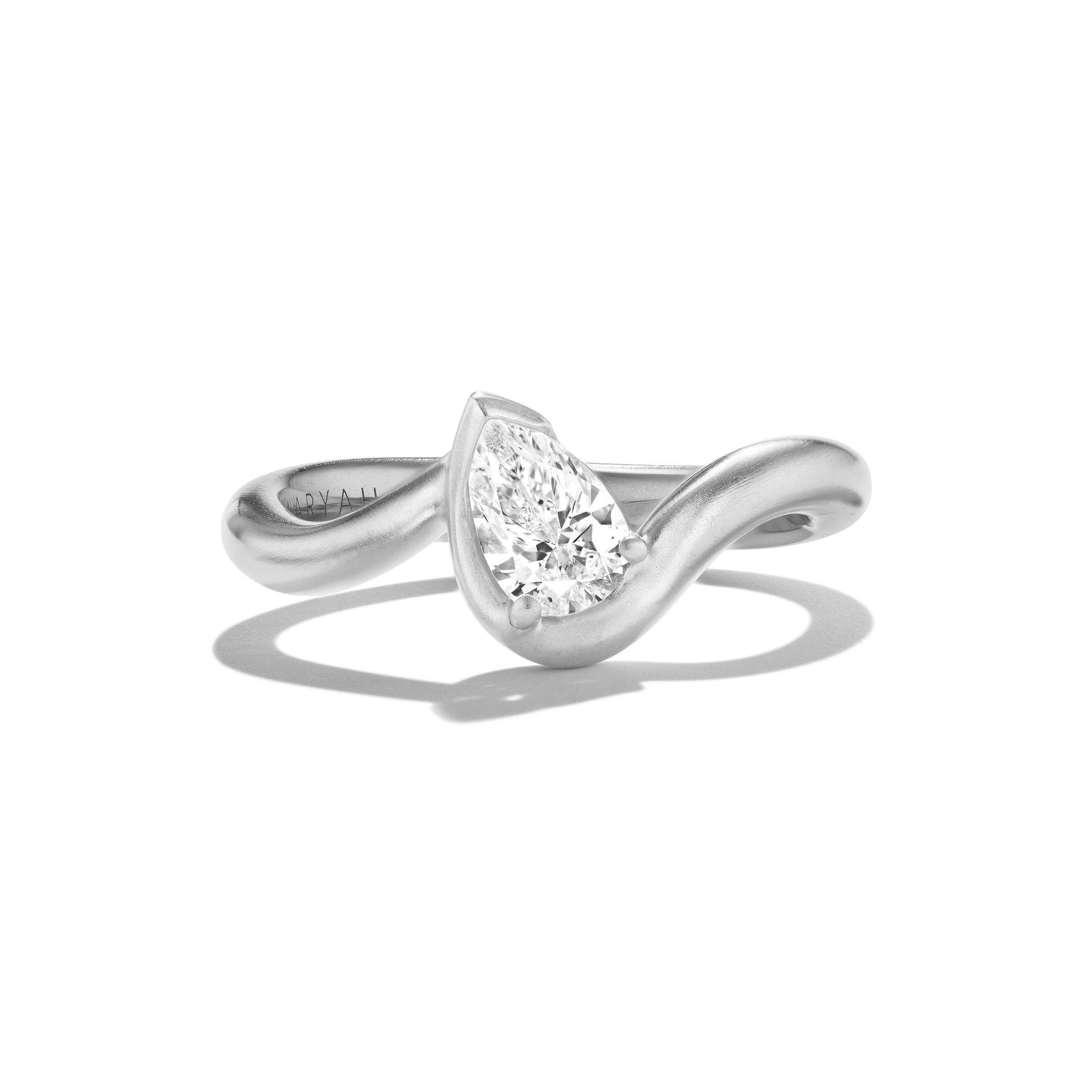 bb thelma white diamond, white gold