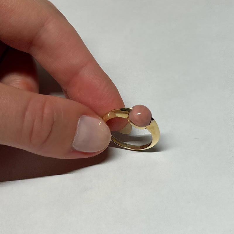 AVAN PINK OPAL 14KT GOLD RING