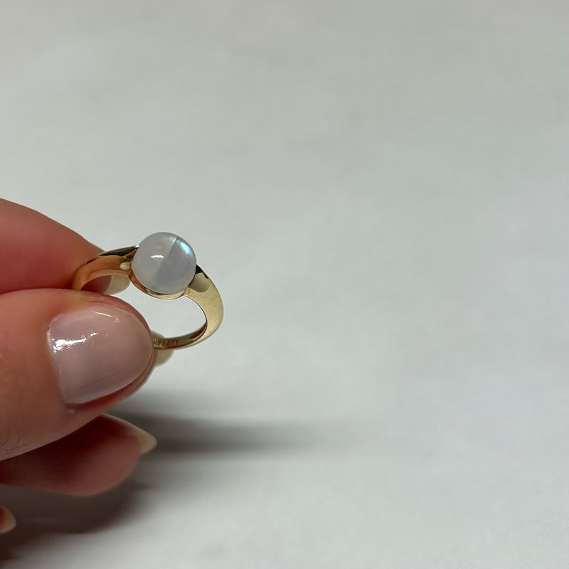 AVAN MOONSTONE 14KT GOLD RING