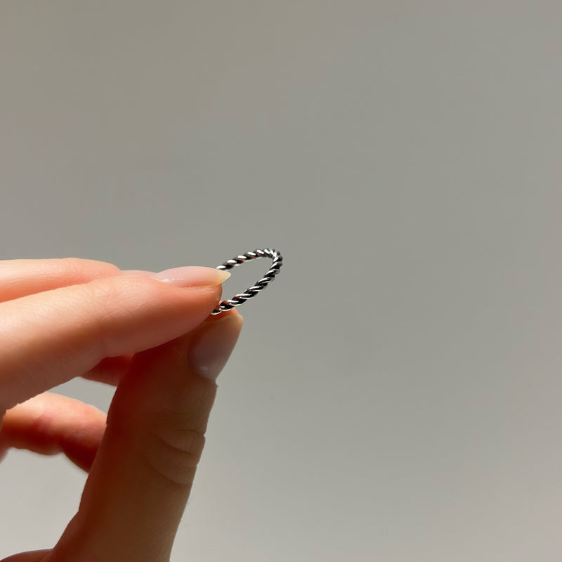AADYA YIN STERLING SILVER RING