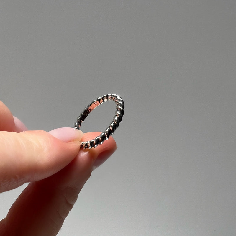 AADYA YIN BOLDER STERLING SILVER RING