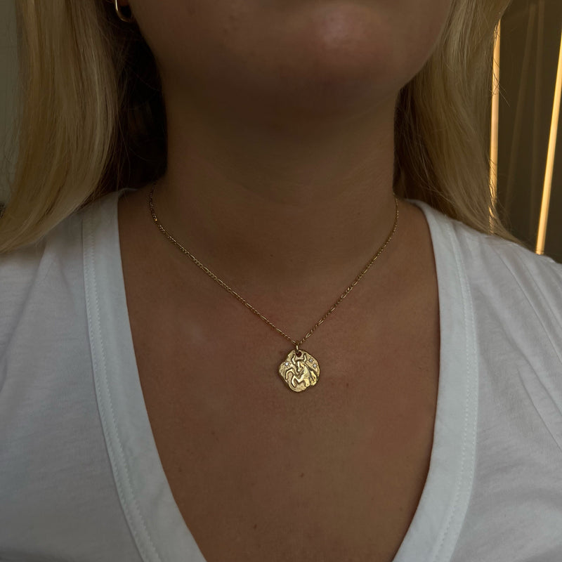 TAURUS 18KT YELLOW GOLD ZODIAC MEDALLION PENDANT