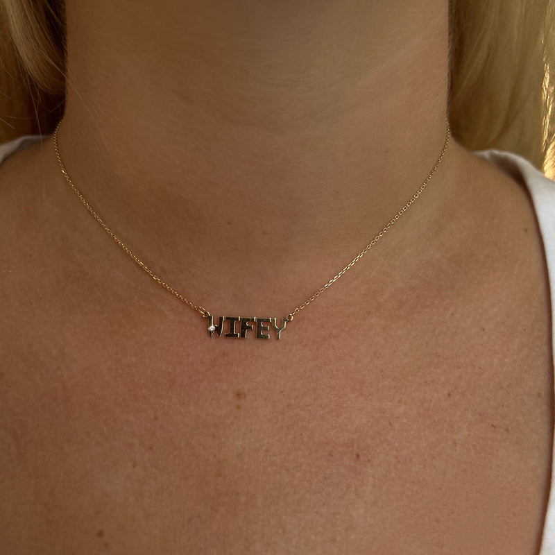 WIFEY BLOCK LETTER NAME PLATE NECKLACE