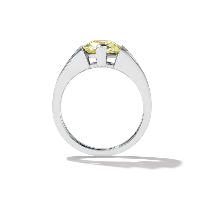 Hexagon Yellow Diamond with Triangle Side Stones, side profile
