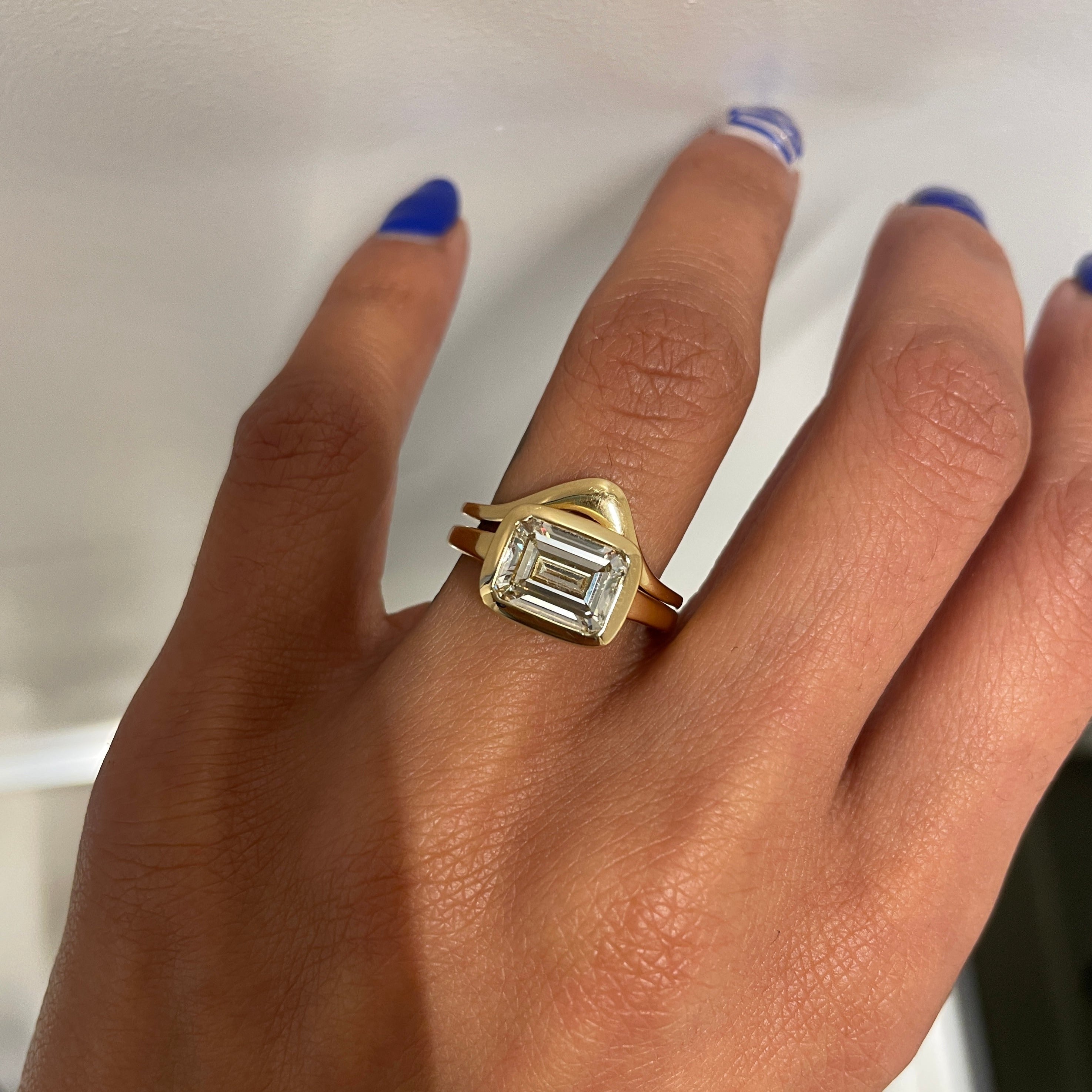 DIONE RING