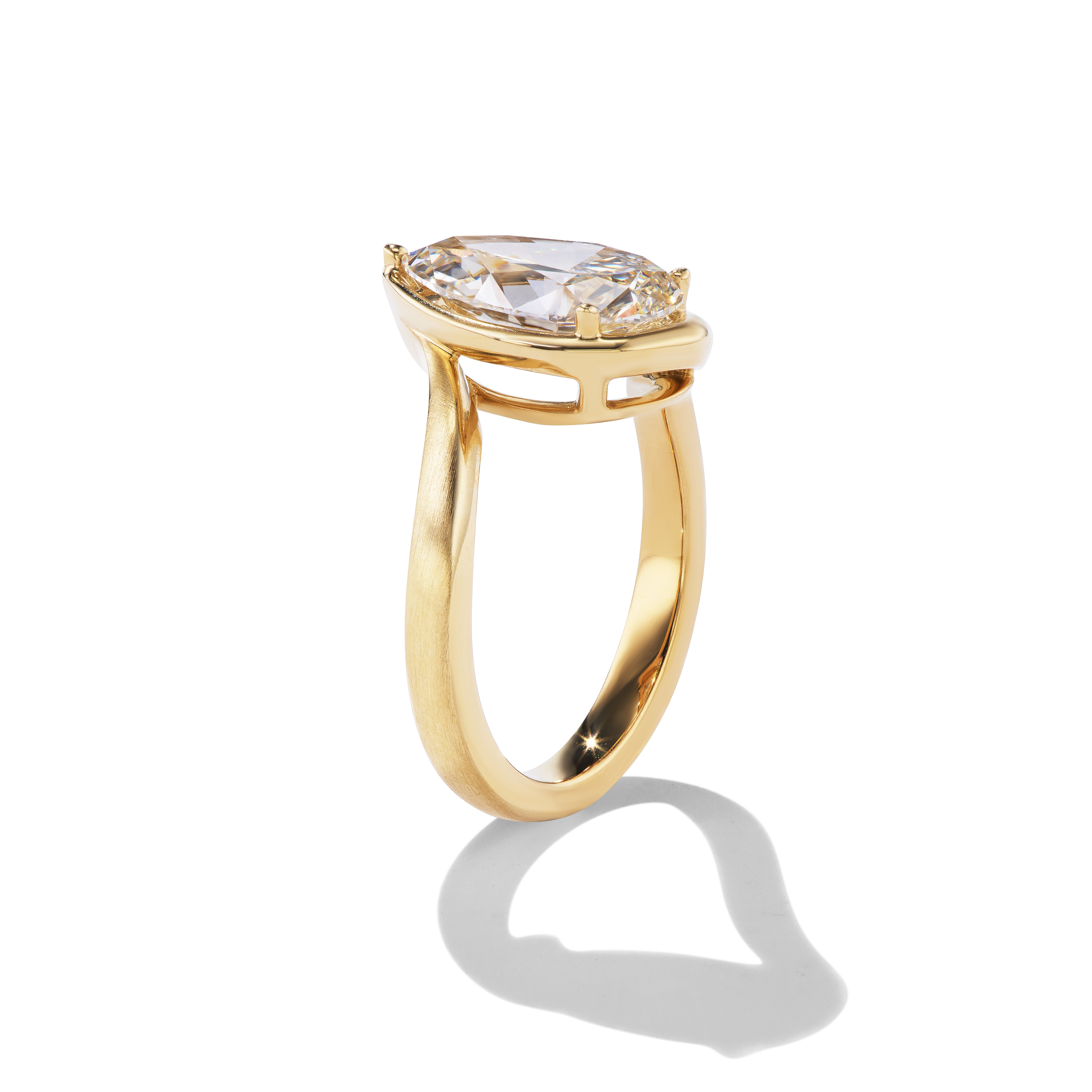 NUDE DIAMONDS™ - TALIA 3.07, side view