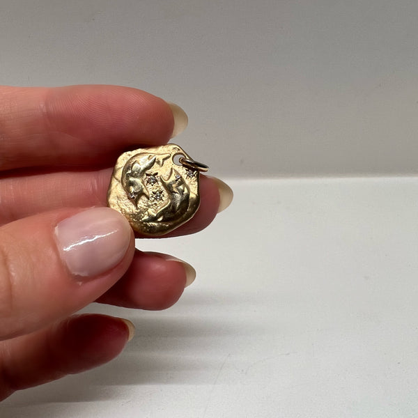 PISCES 18KT YELLOW GOLD ZODIAC MEDALLION PENDANT