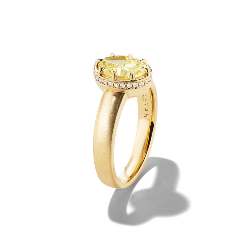 ISLA 2.00 Engagement Ring, Side Profile