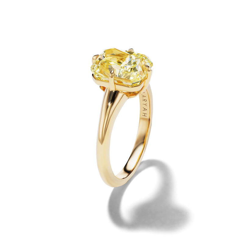 MAE 4.00 Carat Ring, yellow diamond, 18kt yellow band