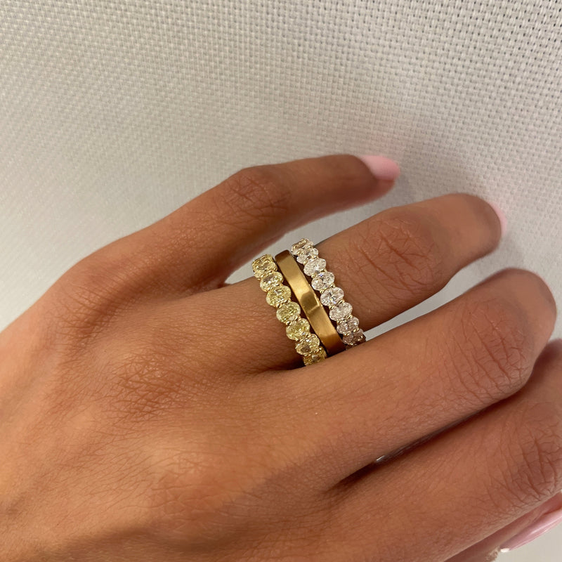 *NEW* AVA YELLOW OVAL DIAMOND BAND